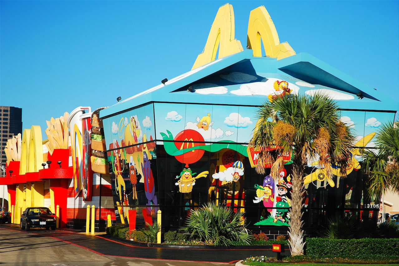 A-McDonalds-in-Dallas-Texas-is-designed-to-resemble-the-restaurants-Happy-Meal-container