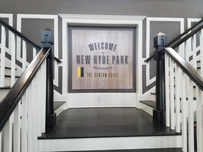 beautiful-center-plaque-700x525